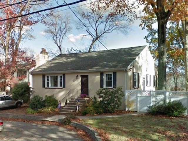 a photo of the house located at 729 Haverhill Street, Reading Massachusetts